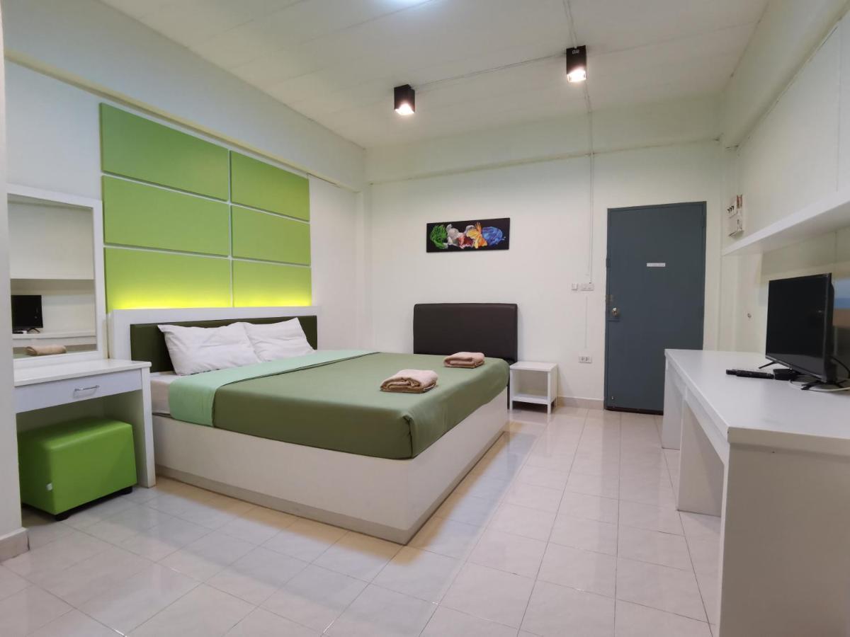 Uj Apartment Bangsaen Exteriér fotografie